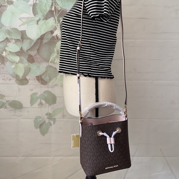 Michael Kors Suri Small Bucket Bag - Picture 10 of 11